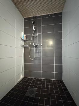 Stay with locals - Shared Apartment Homestay, Helsinki (photo 4)