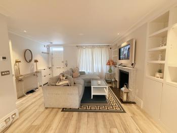 Stylish 3-Bedroom Terrace House Near Earls Court, Londyn (zdjęcie 2)