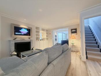 Stylish 3-Bedroom Terrace House Near Earls Court, Londyn (zdjęcie 5)