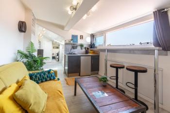Homelivia, ATTIC ROOM -Mansardé sous les toits de Nice, Nice (fotografie 4)