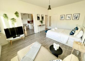 Penthouse Töölö - High Ceilings, Wi-Fi, 24h shop, Olympic Stadium, Helsinki (zdjęcie 3)