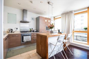 2BR Dublin Apt Balcony, Plants & Electric Piano, Dublin (fotografie 2)