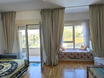 Стильная квартира с видом на море и библиотекой, Bečići (Foto 2)