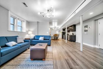 Cle Suites 3BR 2BA 5 min Walk to Cle Clinic Unit 1, Cleveland (photo 4)