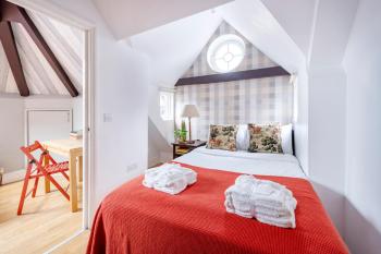 Sunny Loft in Center of London, London (photo 4)
