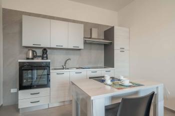 Marilyn - Modern and Cozy Apartment, Somma Lombardo (foto 4)