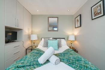Niru Experience Hidden Gem In Chelsea 2BD 2BA, Londýn (fotografie 5)