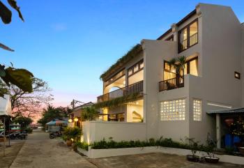 Poetic Riverside Villa - Steps to Hoi An Night Market, Hoi An (foto 5)