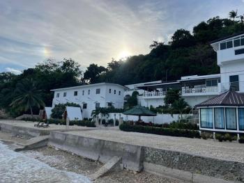 Beachfront Hostel, Boljoon (photo 2)