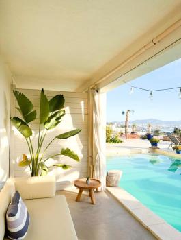 LES SUITES LOVE 1 SPA VUE MER PISCINe, Marseille (photo 3)