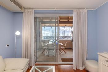 House in the port of Varazze 4 guests-Wi-Fi-Netflix 2 bedrooms very exclusive, Varraze (Foto 4)