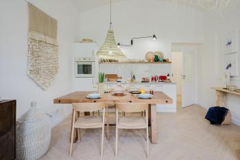 Prague Days - Boho One-bedroom Apartment with Netflix in Vinohrady, Прага (фото 4)