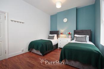 Elegant Apartment in Bath with Garden Sleeps 8 by PureStay, Bath (foto 5)