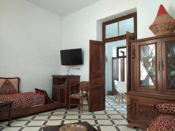 Charming Apartment with Sea View 5 Min Walk to City Center, Tánger (foto 4)