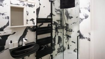 Black & White Apartment Prague by Wenceslas Square and Muzeum, Praha (fotografie 3)