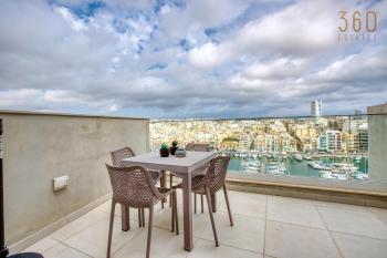 2BR Penthouse with views overlooking Pietà Marina by 360 Estates, Pietà (fotografie 4)