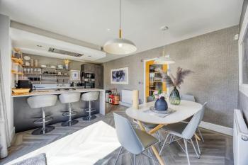4 Bed Detached House, Glasgow (fotografie 2)