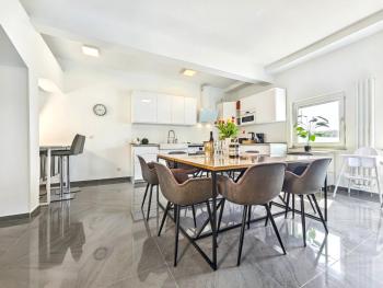 Loft für bis zu 12, Whirlpool, Infrarotsauna, Arcade-Spiele, Tischfußball, Wii, Nürnberg (Foto 5)