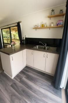 30 on Colville, Coromandel Town (fotografie 2)
