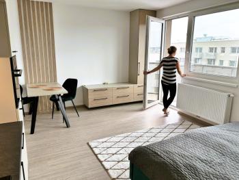 Luxury Studio - Walk to Airport - Free Parking - Self Check in, Bratislava (fotografie 2)