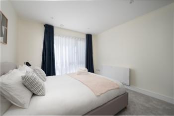 2 Bedroom Serviced Apartment, Chelsea & Fulham, Winter Balcony, Luxury high spec finish, London (photo 4)