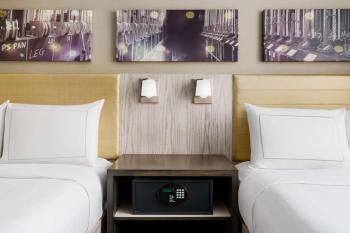 Doubletree By Hilton New York Times Square West, New York (photo 5)