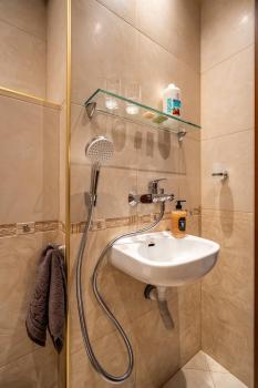 Elegant Aristocratic 2 BDRM Flat, TOP Location, Sofia (Foto 3)