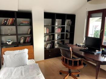 House with Fireplace & Jacuzzi, Skopje (fotografie 5)