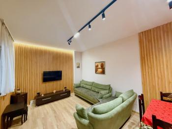 Orange Tree House, Tirana (zdjęcie 2)