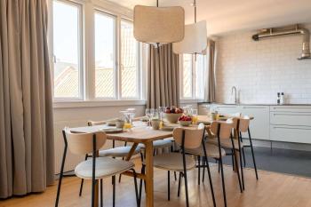10 Person Apartment in the Heart of Copenhagen, Copenhagen (photo 2)