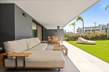 Oasis 325 with private garden & wellnes, Estepona (foto 4)