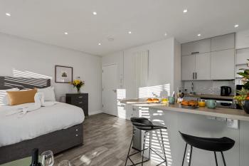 Centre Point Studio - Short Stays UK, Эксетер (фото 3)