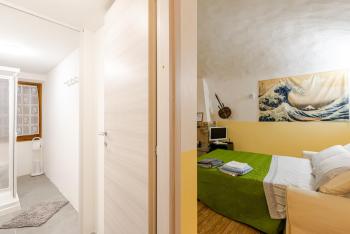 Zen Studio in the Center With Free Parking and 24Hours Automatic Check-In with Netflix Dazn and Disney Plus, Casale Monferrato (zdjęcie 3)
