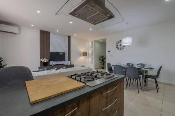 Luxurious, Żejtun (fotografie 5)