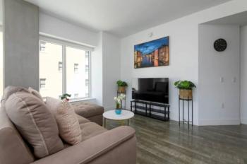 Snazzy 3 Bedroom High Rise with Pool, Hot Tub and Rooftop Deck, Los Angeles (fotografie 3)