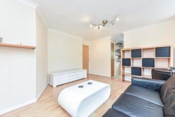1 Bedroom Flat in Canada Water, Londres (photo 3)