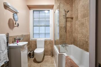 3 Bedroom Apartment - Historic Old Town, Edimburgo (foto 3)