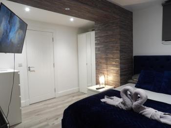 Montgomery LOVELY 3 BEDROOM APARTMENT WITH PRIVATE GARDEN IN EDINBURGH CITY CENTRE, Edinburgh (photo 5)