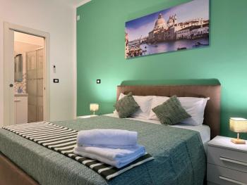 United Residence, Venice (photo 2)