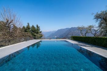 GuestHost - Two-room apt in Villa with pool!, Como (Foto 2)