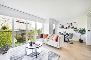 Luxury 2-Bed 2-Bath Apartment -White City Living -Steps To Tube, Londyn (zdjęcie 3)
