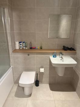 The Urban Escape in Media City - A private room and bathroom in a shared apartment, Manchester (fotografie 3)