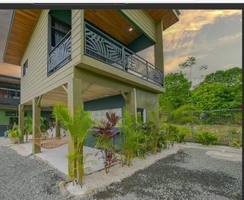 Paraiso Lima -Luxury King Suite with Private Jacuzzi Balcony-5 min to La Fortuna, Fortuna (photo 3)