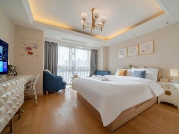 Shanghai Jubelle Boutique Apartment - Subway Lines 8-10-18 - Direct access to the Bund - Free fridge, washing machine, kitchen - Free luggage storage and package collection services, Shanghai (photo 3)