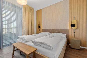 LAM Ivory AC - Balcony, Bratislava (Foto 4)