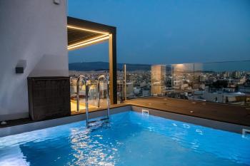 Nikki's Skylight Suite with private swimming pool, Athen (Foto 2)