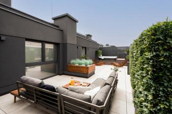 Jacuzzi Hideout - Warsaw private terrace - Free Parking, Warschau (Foto 2)