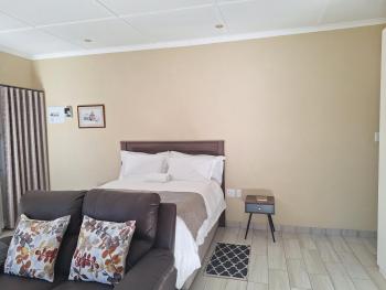 Bustani 2 - Self-Catering Studio Minimum 2 Nights, Edenvale (foto 2)