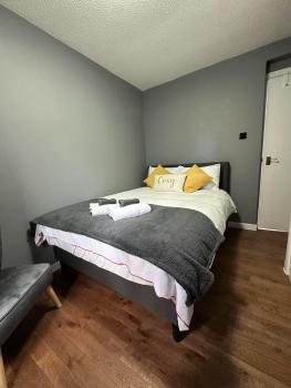 Two bedroom flat in Edinburgh city center with free parking, Edimburgo (foto 5)