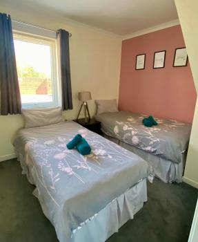 Cosy cottage with free parking close to airport, Edimburgo (foto 3)